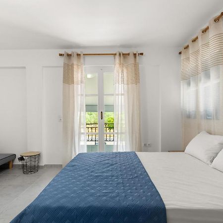 Nikolas Apartments Stoupa Lévktron Extérieur photo