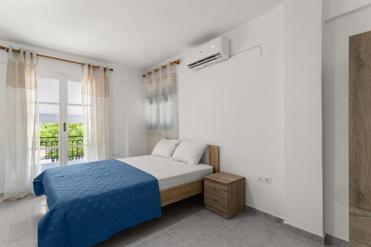 Nikolas Apartments Stoupa Lévktron Extérieur photo