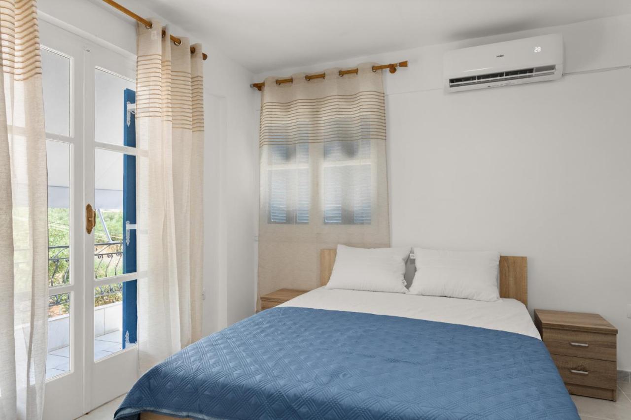 Nikolas Apartments Stoupa Lévktron Extérieur photo