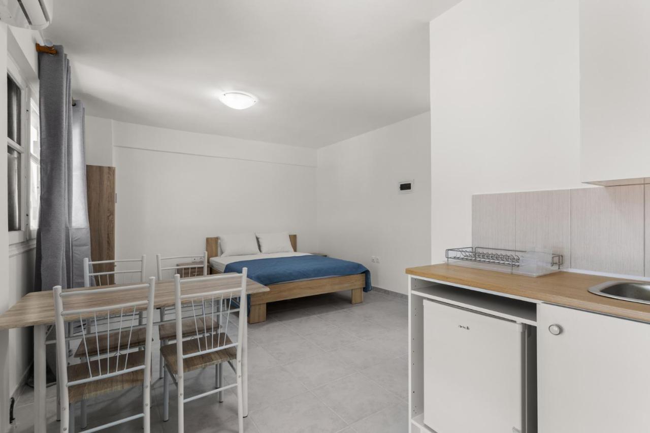 Nikolas Apartments Stoupa Lévktron Extérieur photo