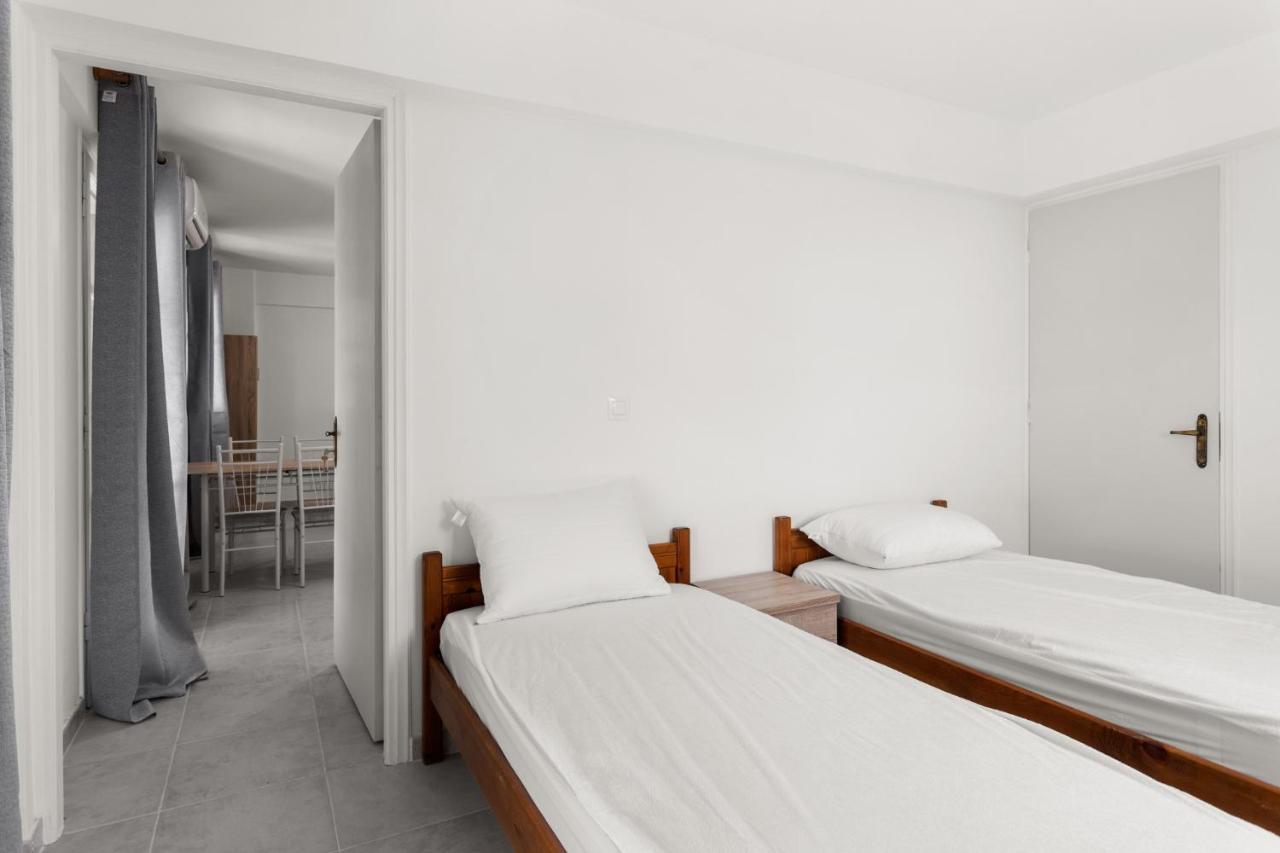 Nikolas Apartments Stoupa Lévktron Extérieur photo
